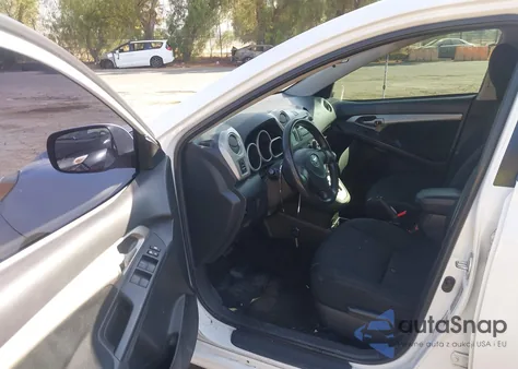 2010 Toyota Matrix из США, поврежденный, VIN 2T1KU4EE8AC523945